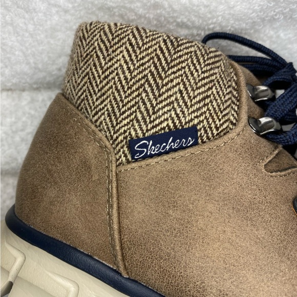 Skechers Synergy Women's Mountain Dreamer Ankle Boots Taupe Memory Foam Size 5 - Picture 9 of 14